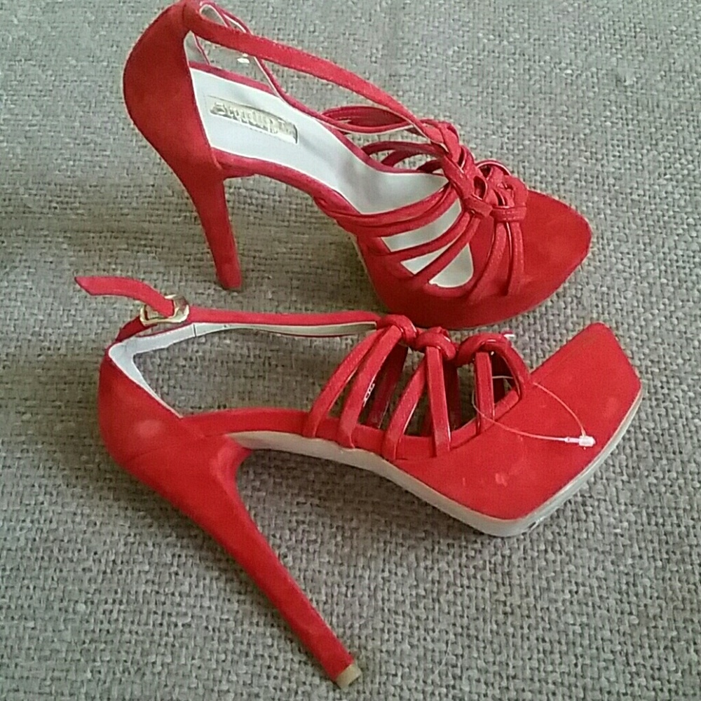 Red  open platforms